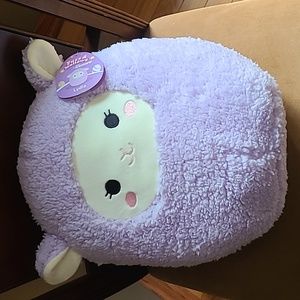 Lydia fuzzamallows squishmallow